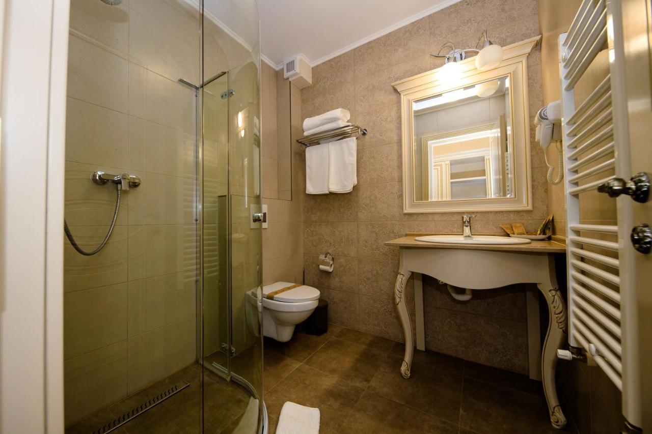 La Casa Cu Stuf Hotel Baldovinesti Bagian luar foto
