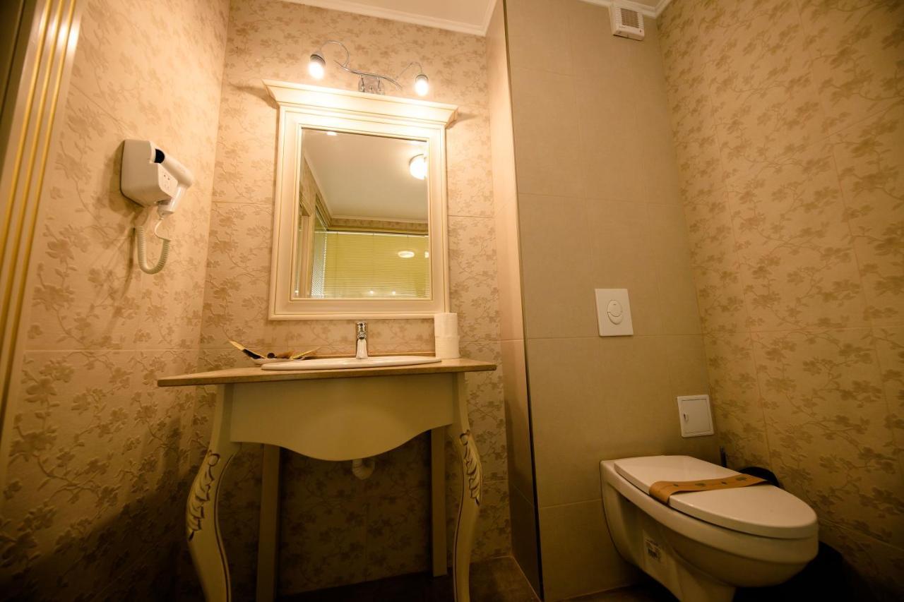 La Casa Cu Stuf Hotel Baldovinesti Bagian luar foto