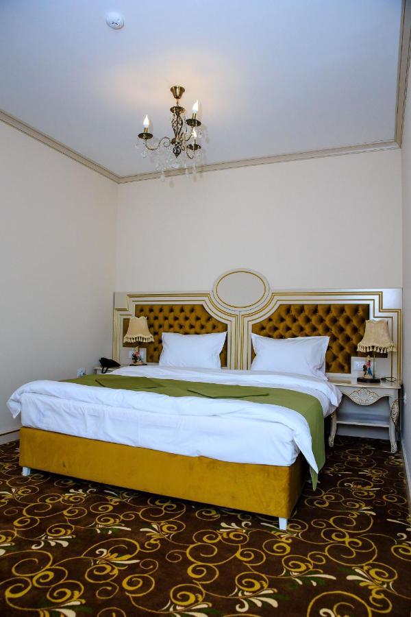 La Casa Cu Stuf Hotel Baldovinesti Bagian luar foto